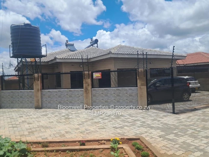Aspindale Park -Modern 3 Bedroomed house (Sole Mandate)